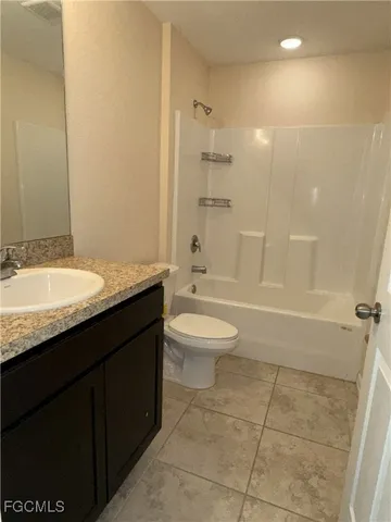 $1,700 | 2119 Northeast 6th Place, Cape Coral, FL 33909