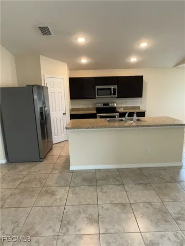 $1,700 | 2119 Northeast 6th Place, Cape Coral, FL 33909