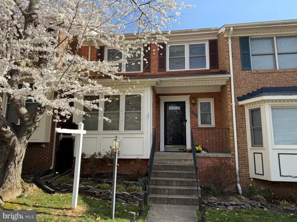 $725,000 | 7923 Valleyfield Drive, Springfield, VA 22153