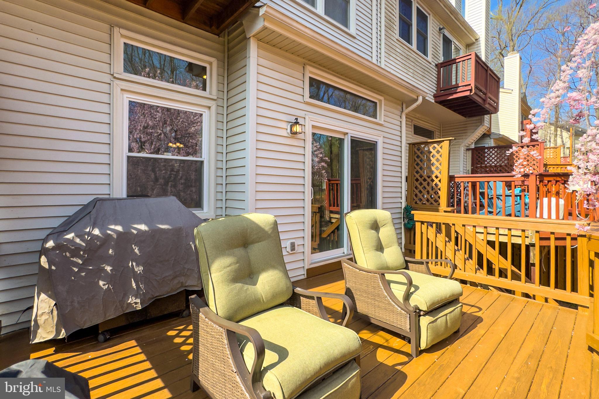7923 Valleyfield Drive Springfield, VA 22153 - Photo 25 of 51 a view of a chairs and table in the balcony