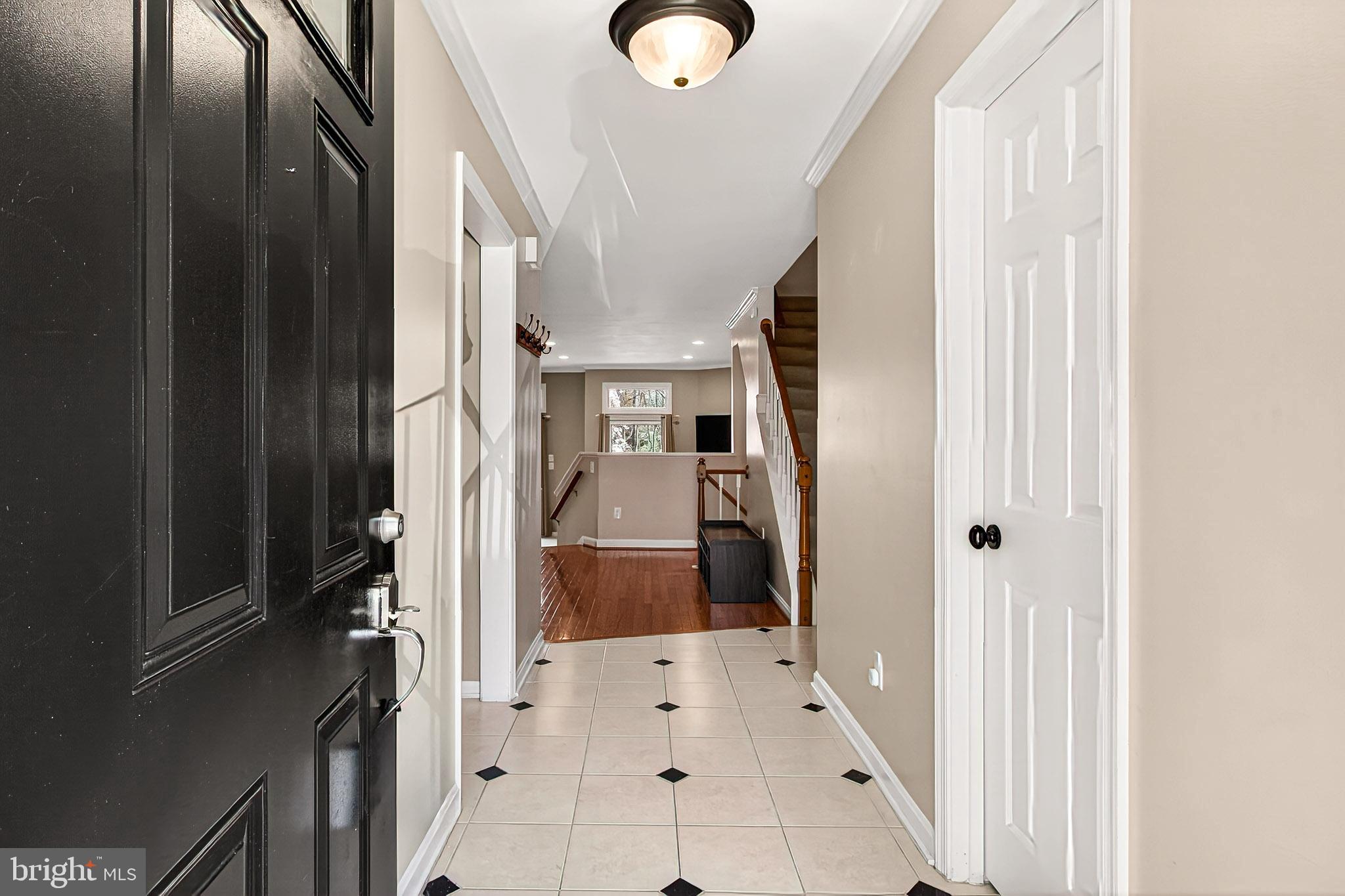 7923 Valleyfield Drive Springfield, VA 22153 - Photo 4 of 51