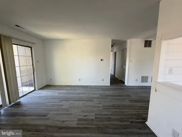 $2,000 | 1108 Aberdeen Lane, Blackwood, NJ 08012