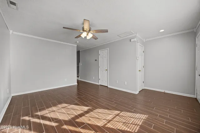 $1,300 | 336 Bracken Place, Jacksonville, NC 28540