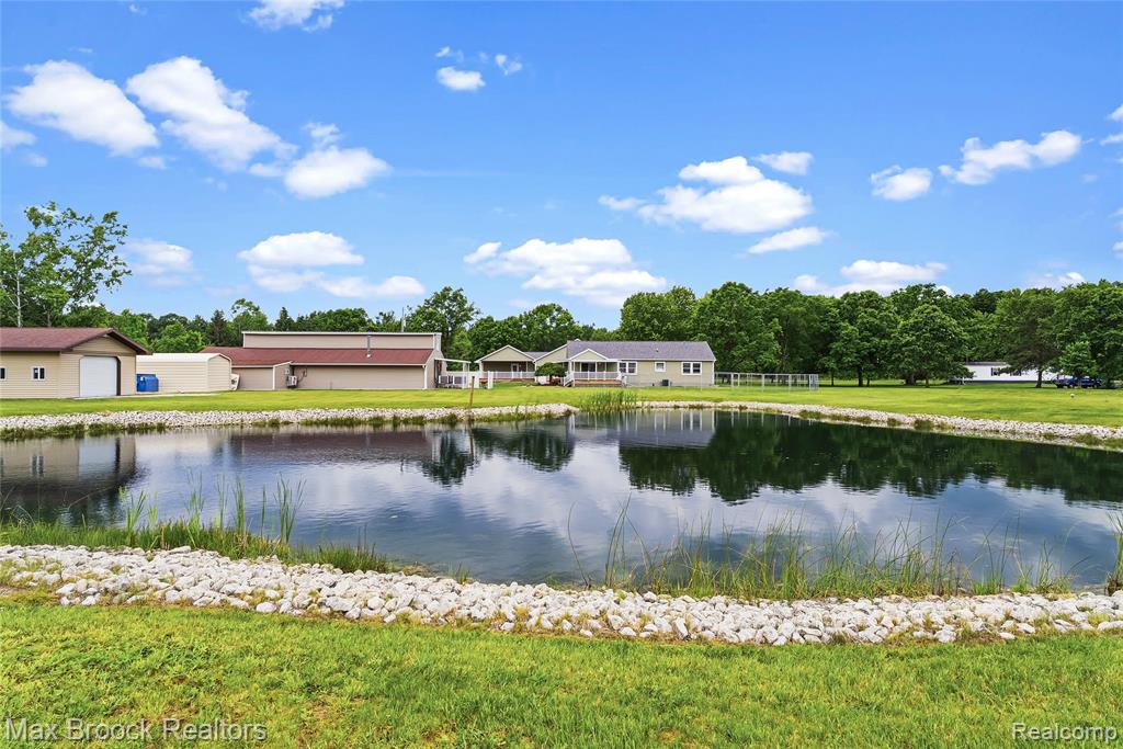 2566 North 5 Mile Road Midland, MI 48642 - Photo 7 of 60