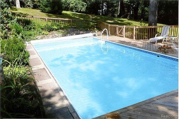 670 Canyon Road Rochester, MI 48306 - Photo 15 of 25 Pool photo # 2