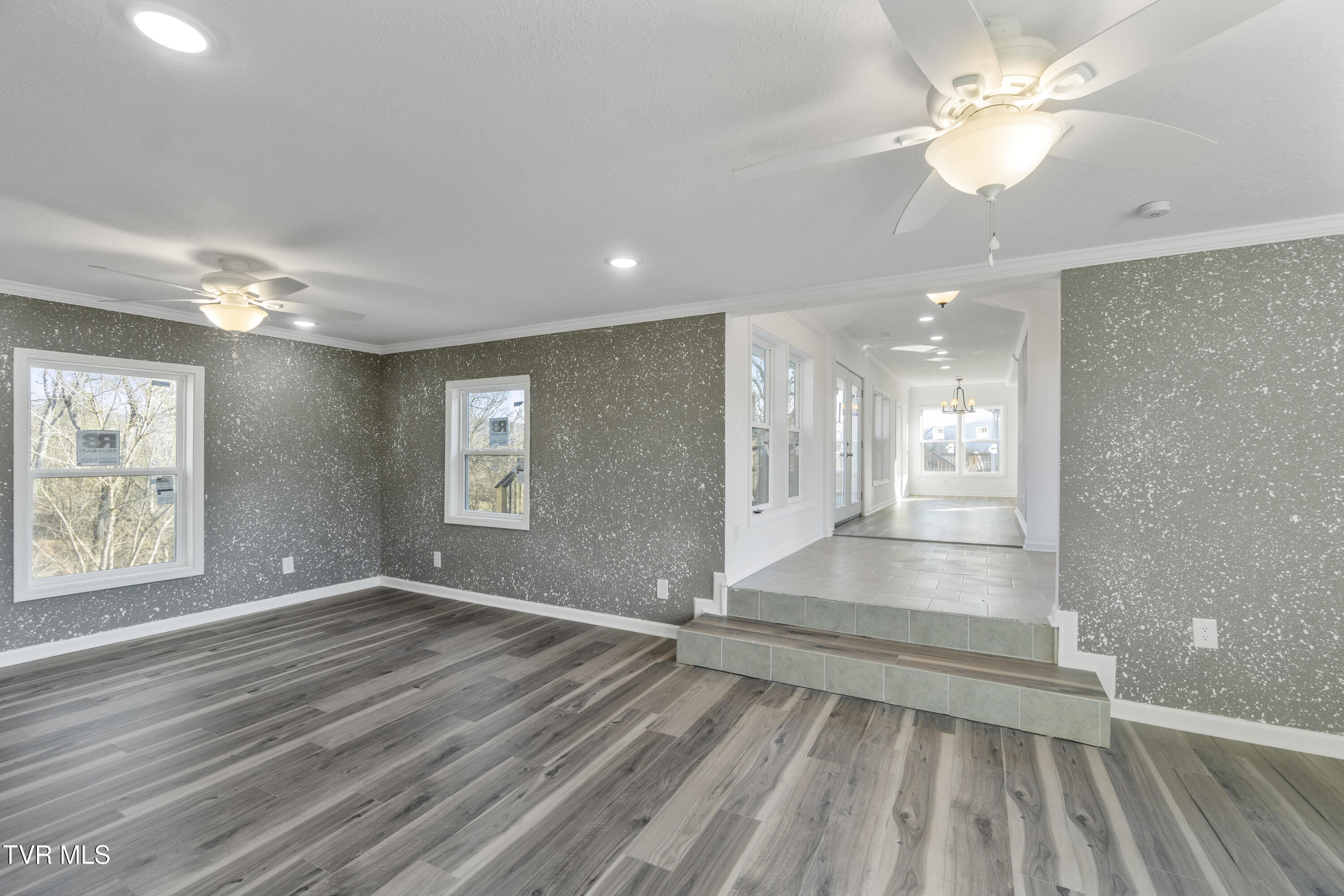 129 Ridgeway Avenue Church Hill, TN 37642 - Photo 14 of 40 DSC05767