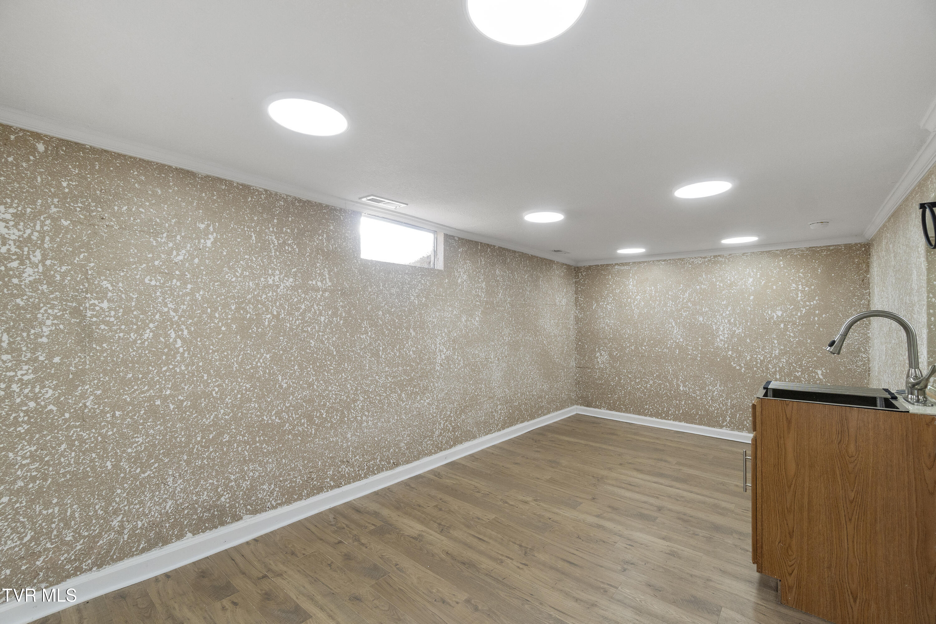 129 Ridgeway Avenue Church Hill, TN 37642 - Photo 25 of 40 DSC05869