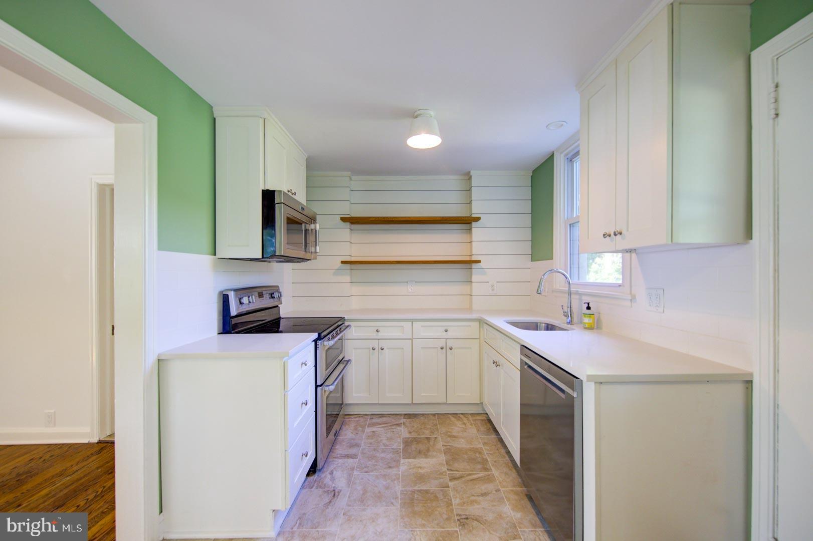 273 South Devon Avenue Wayne, PA 19087 - Photo 7 of 27