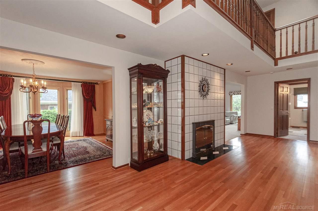 987 Lake Shore Road Grosse Pointe Shores, MI 48236 - Photo 7 of 54