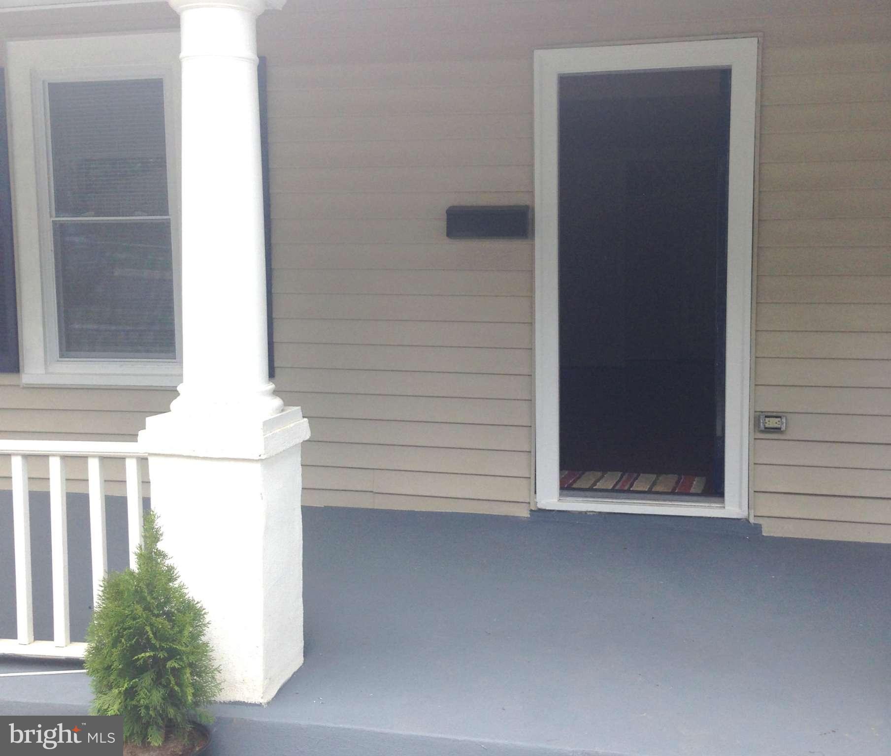 508 68th Place Capitol Heights, MD 20743 - Photo 2 of 27 Exterior (Front)