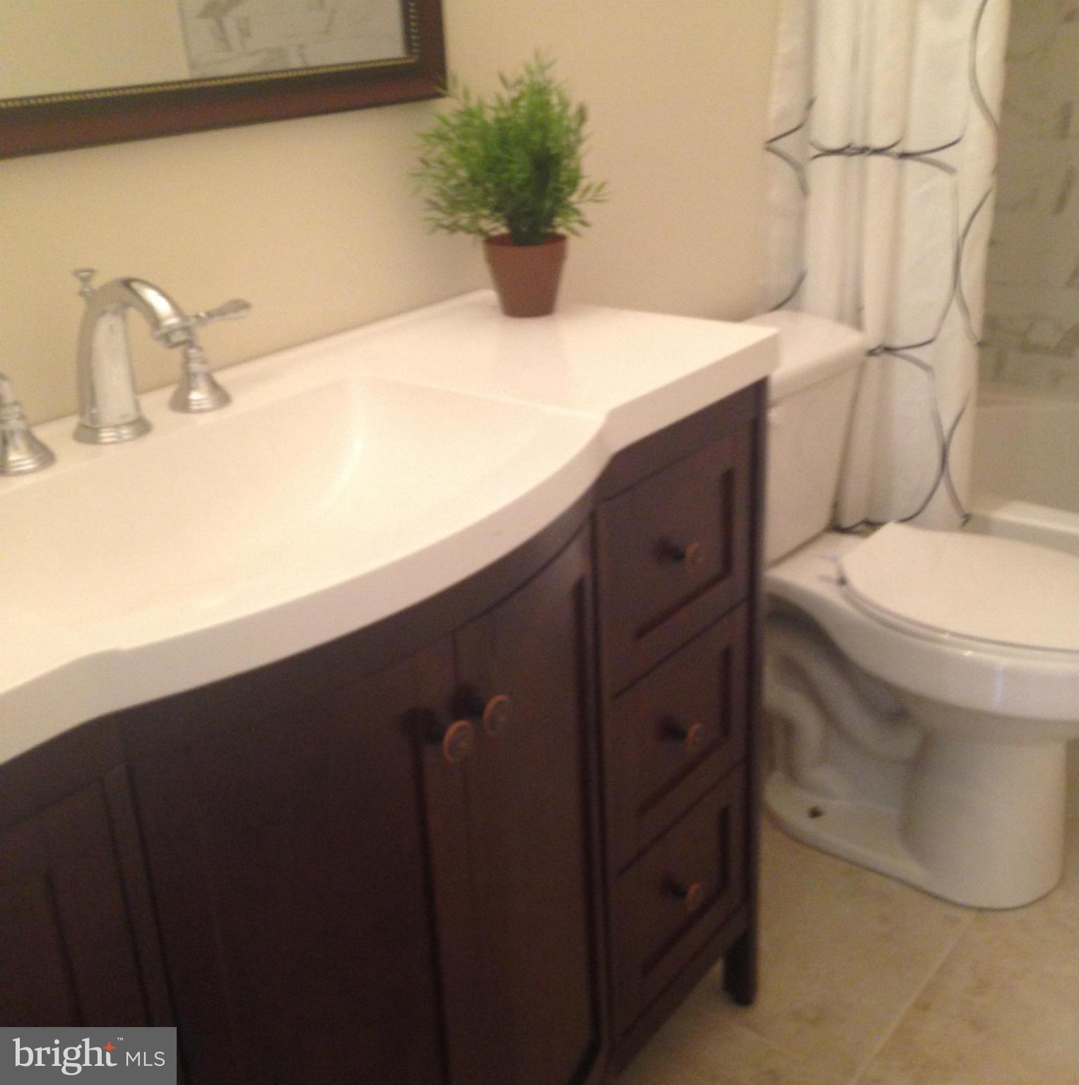 508 68th Place Capitol Heights, MD 20743 - Photo 12 of 27 Bath