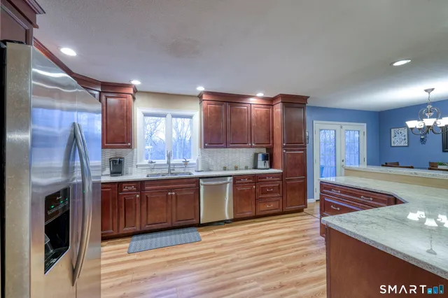 $600,000 | 19 Eastwood Road, Danbury, CT 06811