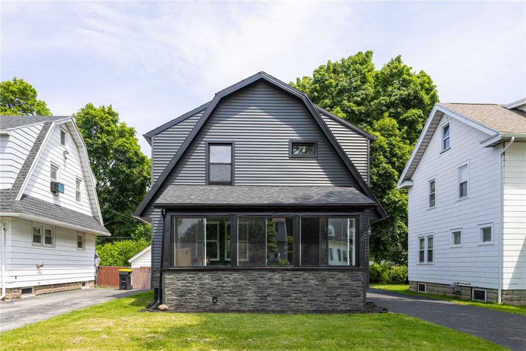 74 Everett Street Greece, NY 14615 - Photo 2 of 27