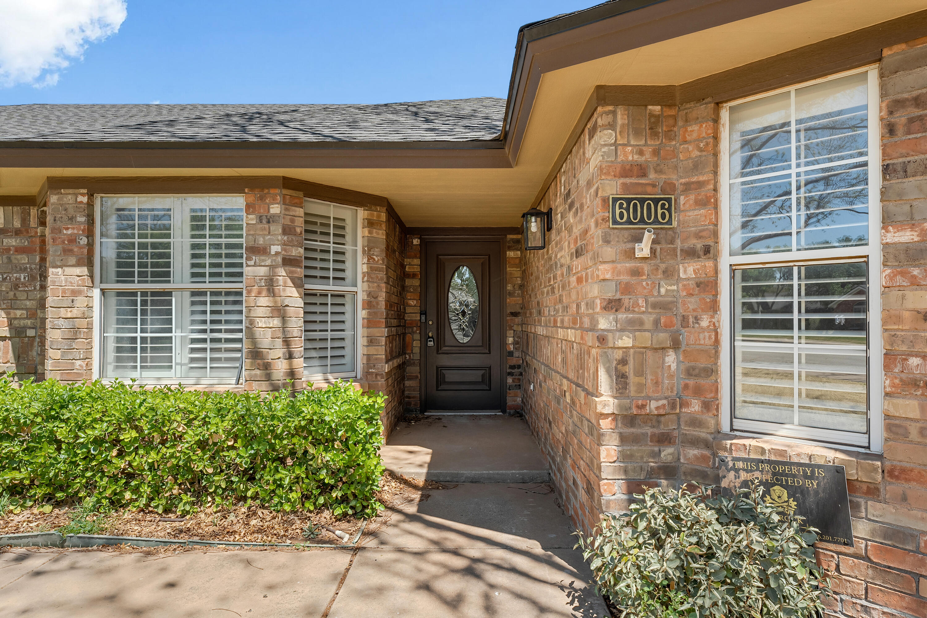 6006 76th Street Lubbock, TX 79424 - Photo 2 of 30 IMG_9051