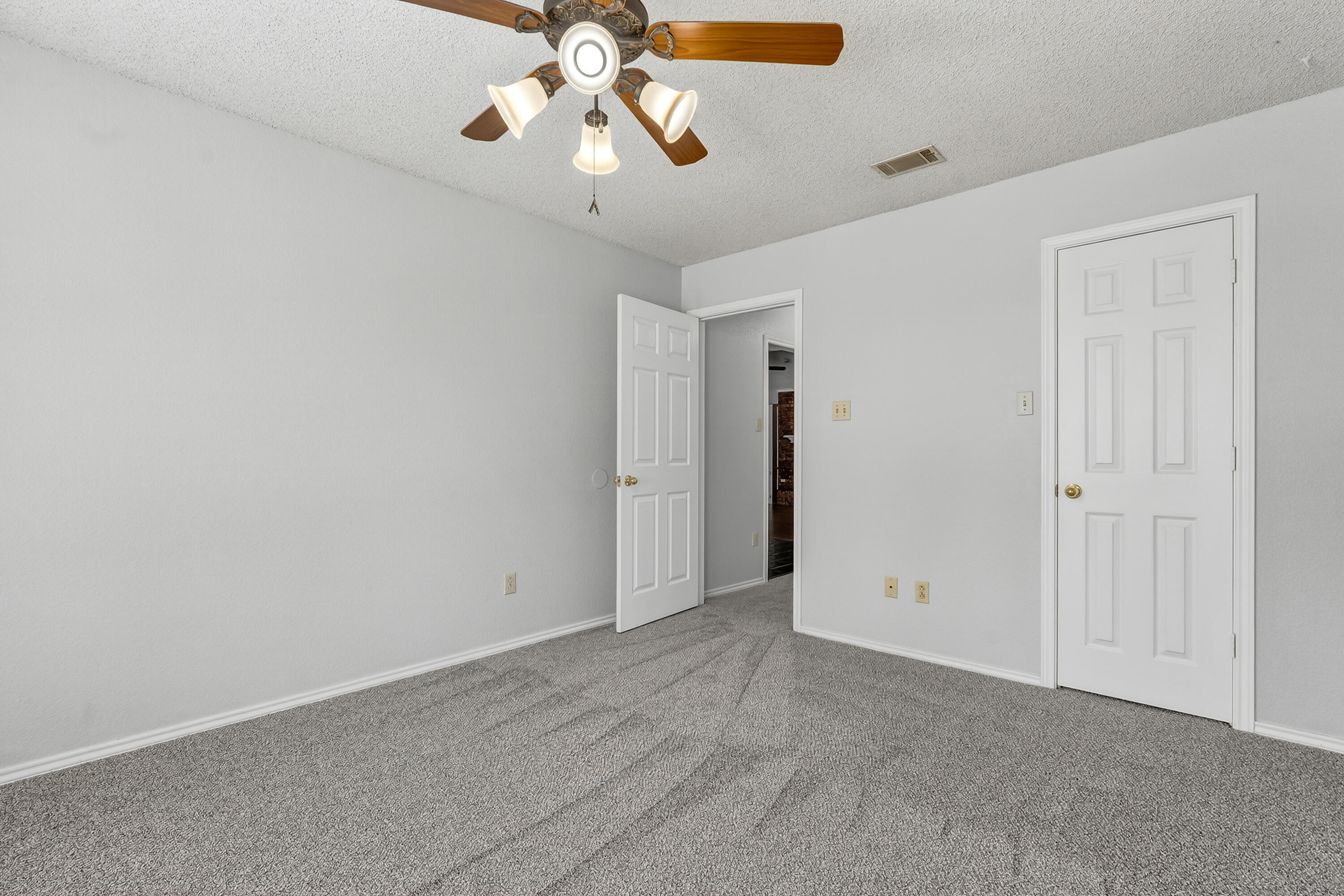 6006 76th Street Lubbock, TX 79424 - Photo 23 of 30 IMG_9029