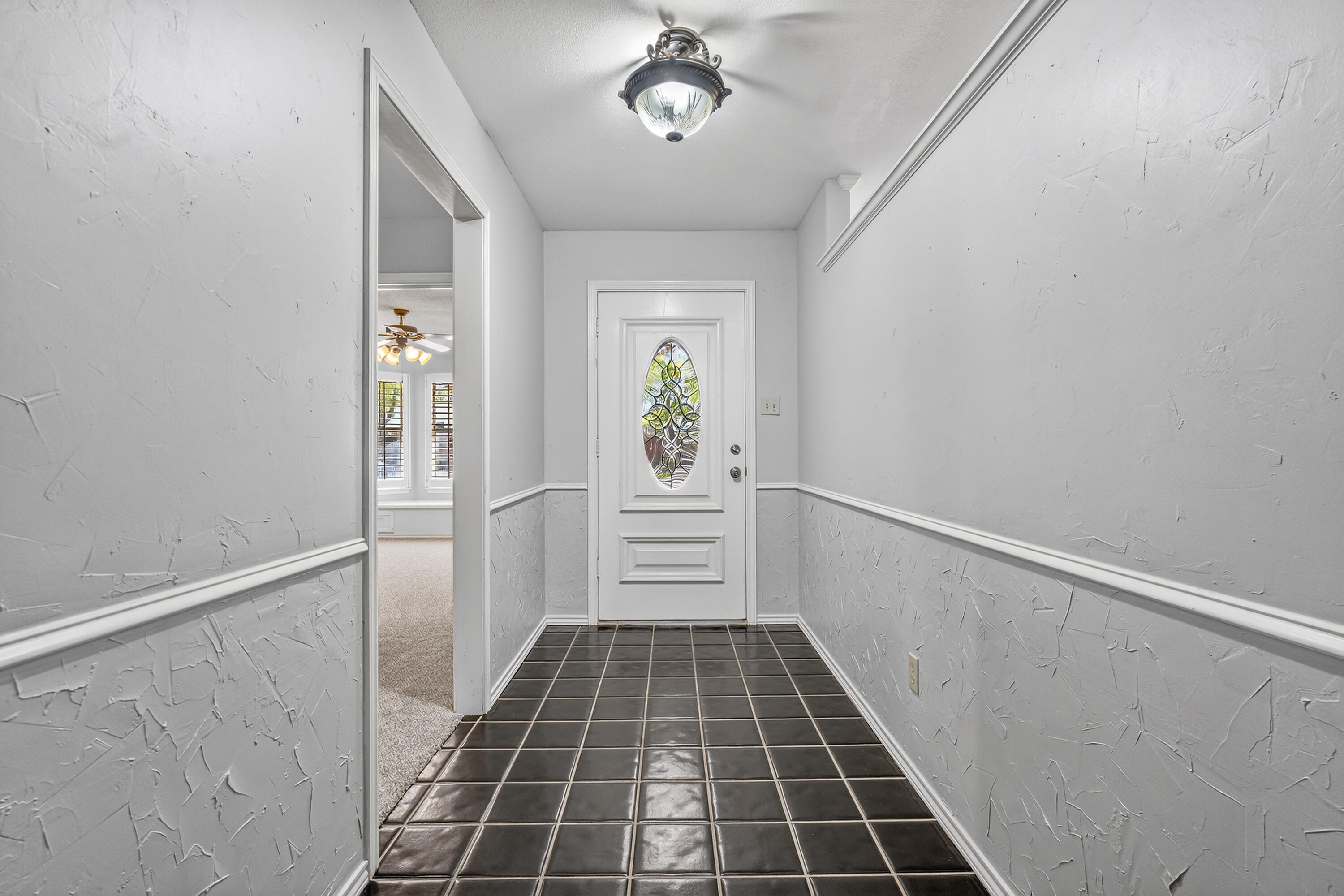 6006 76th Street Lubbock, TX 79424 - Photo 3 of 30 IMG_9050