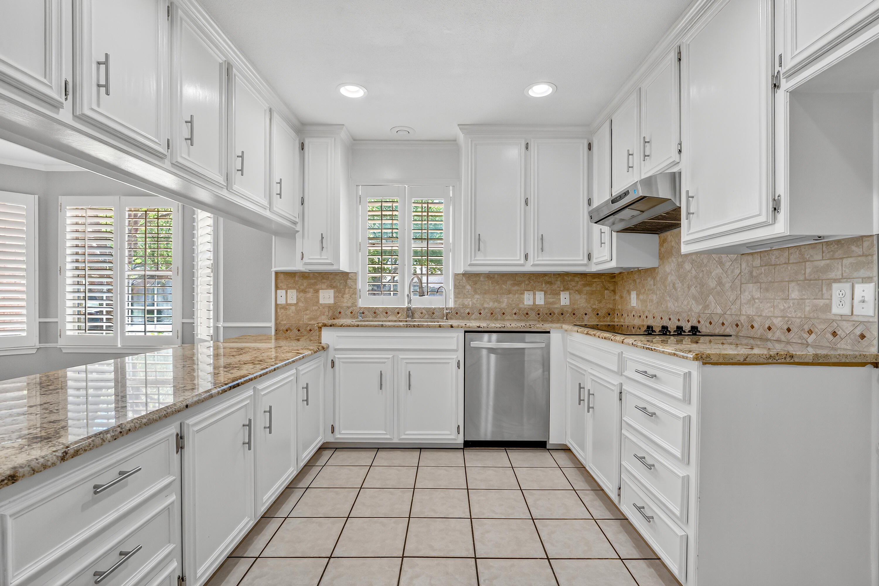 6006 76th Street Lubbock, TX 79424 - Photo 10 of 30 IMG_9043