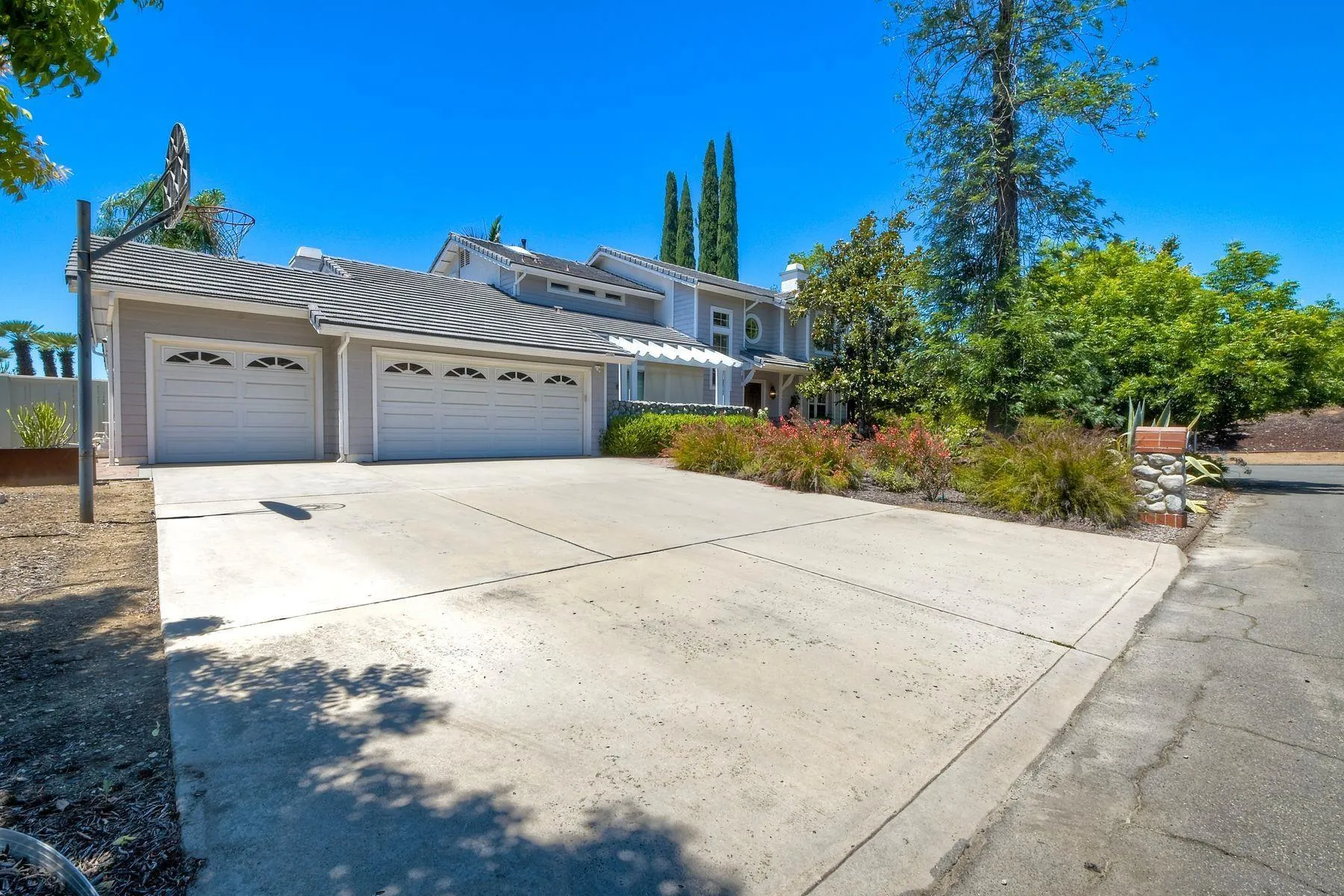 15892 Bent Tree Road Poway, CA 92064 - Photo 3 of 56 a view of a house with a yard