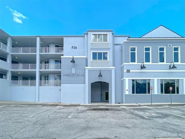 $799,000 | 516 Tamiami Trail South, Unit 201, Nokomis, FL 34275