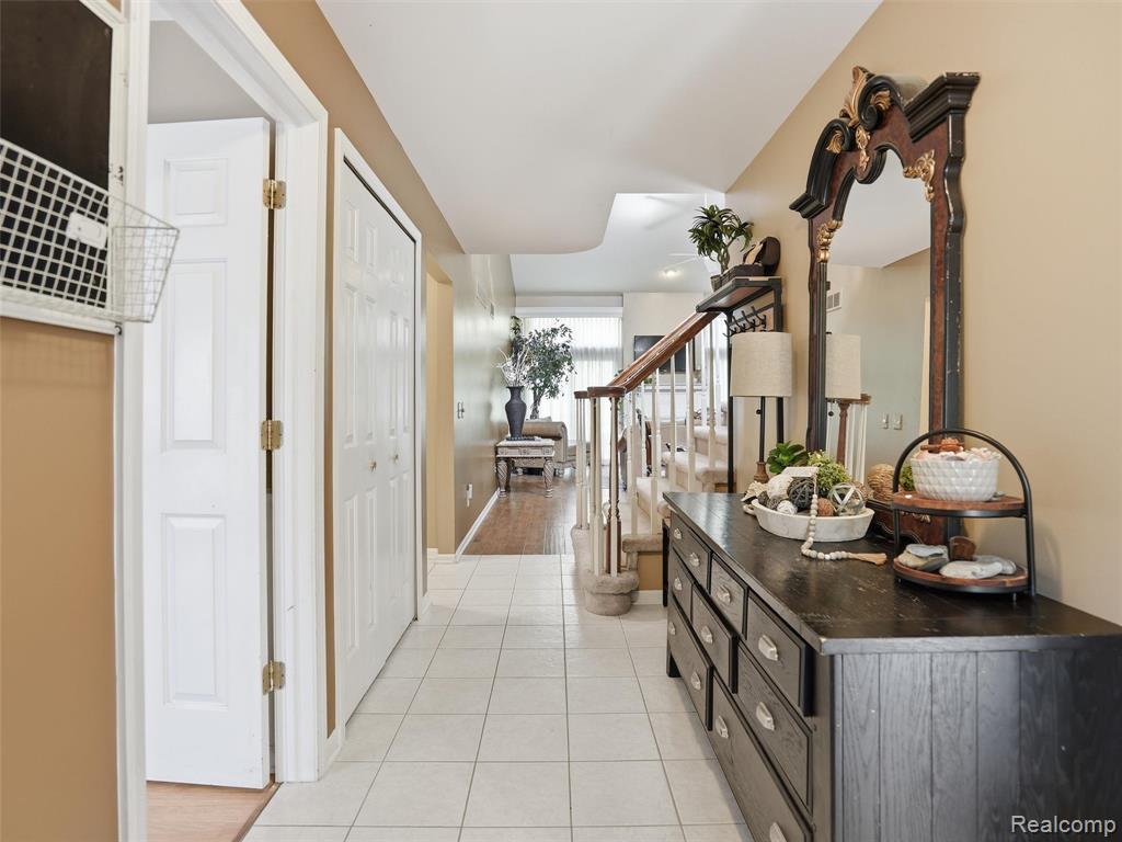 52088 Southview Ridge Macomb, MI 48042 - Photo 4 of 49
