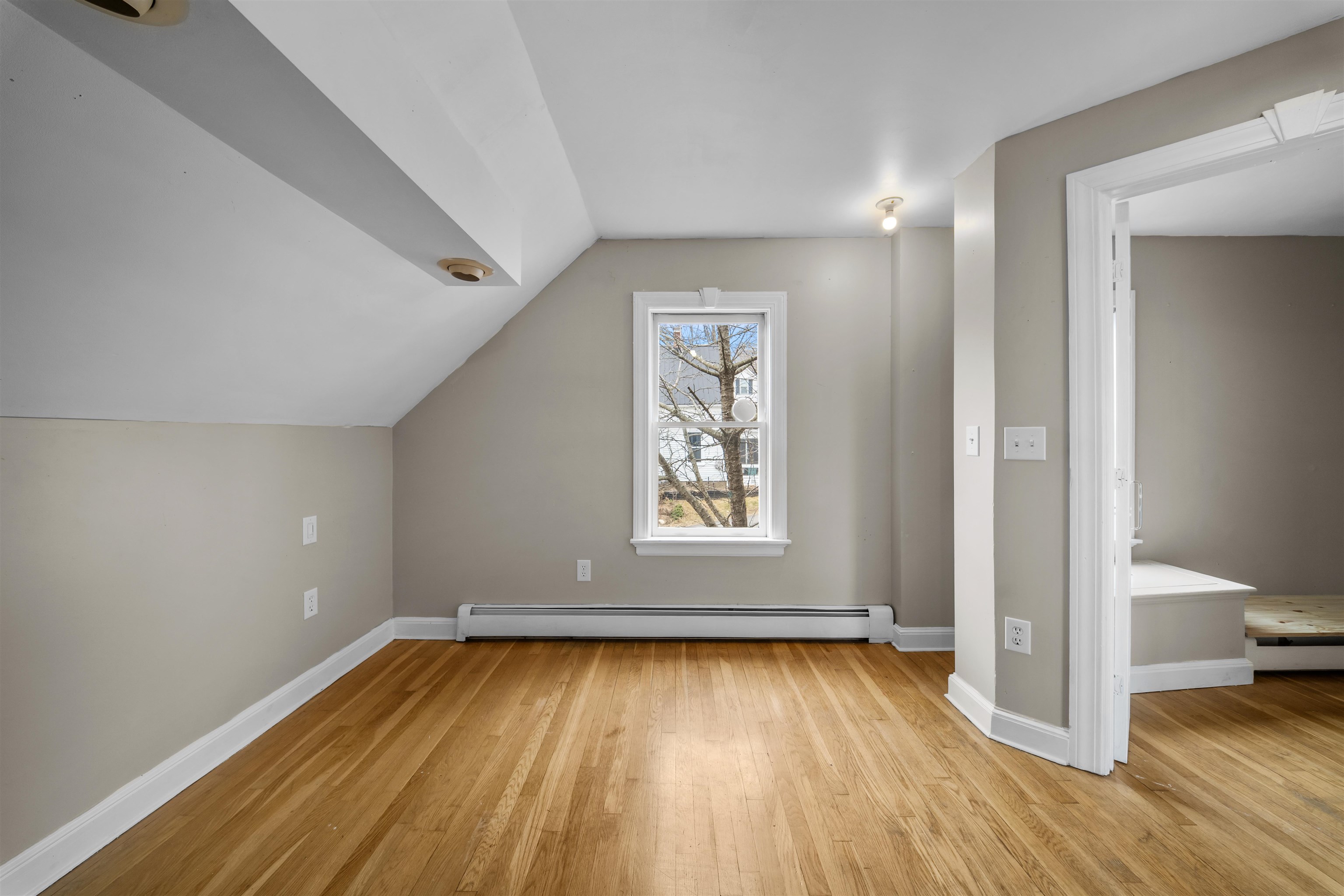 7 Elliott Street Laconia, NH 03246 - Photo 21 of 59