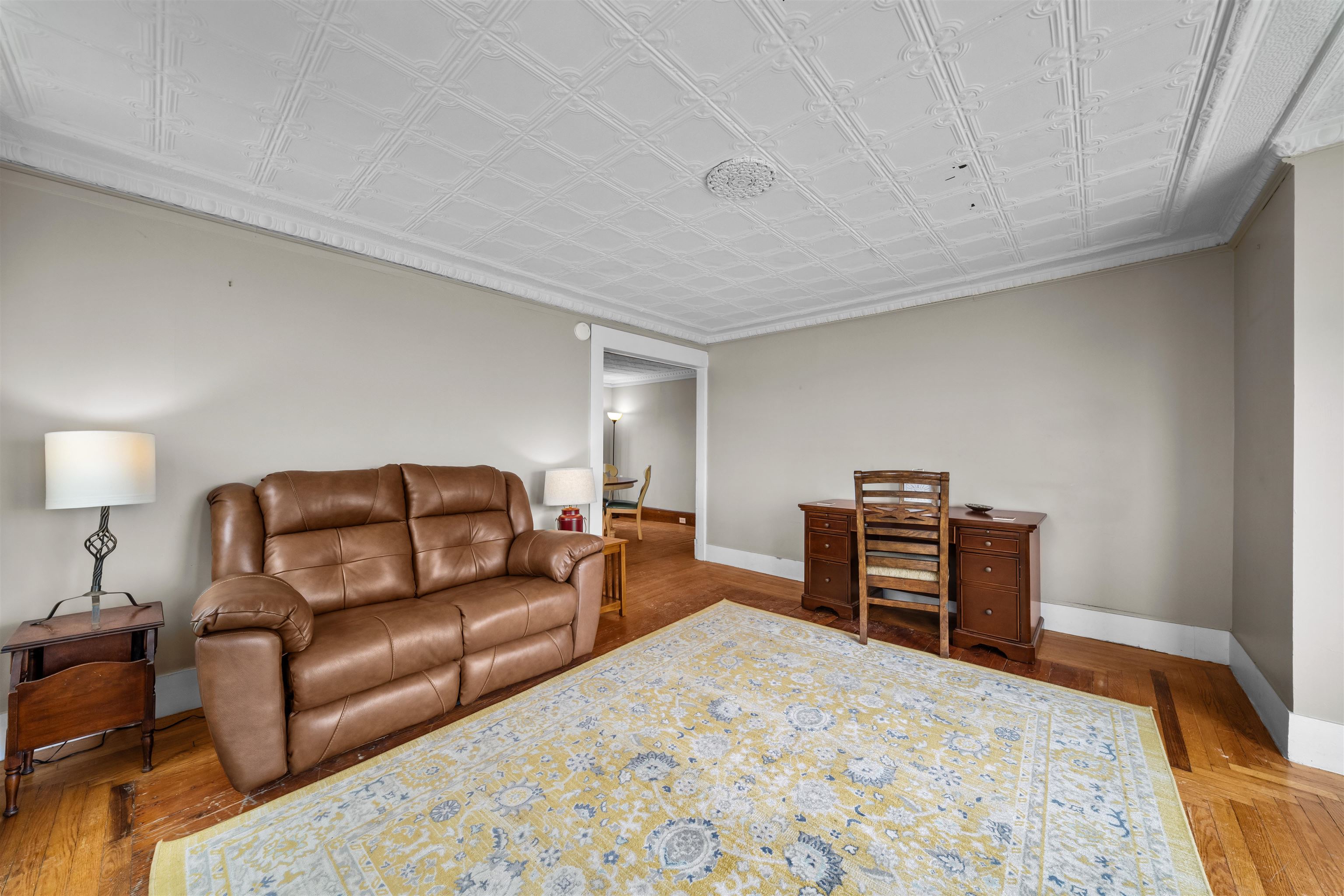 7 Elliott Street Laconia, NH 03246 - Photo 3 of 59