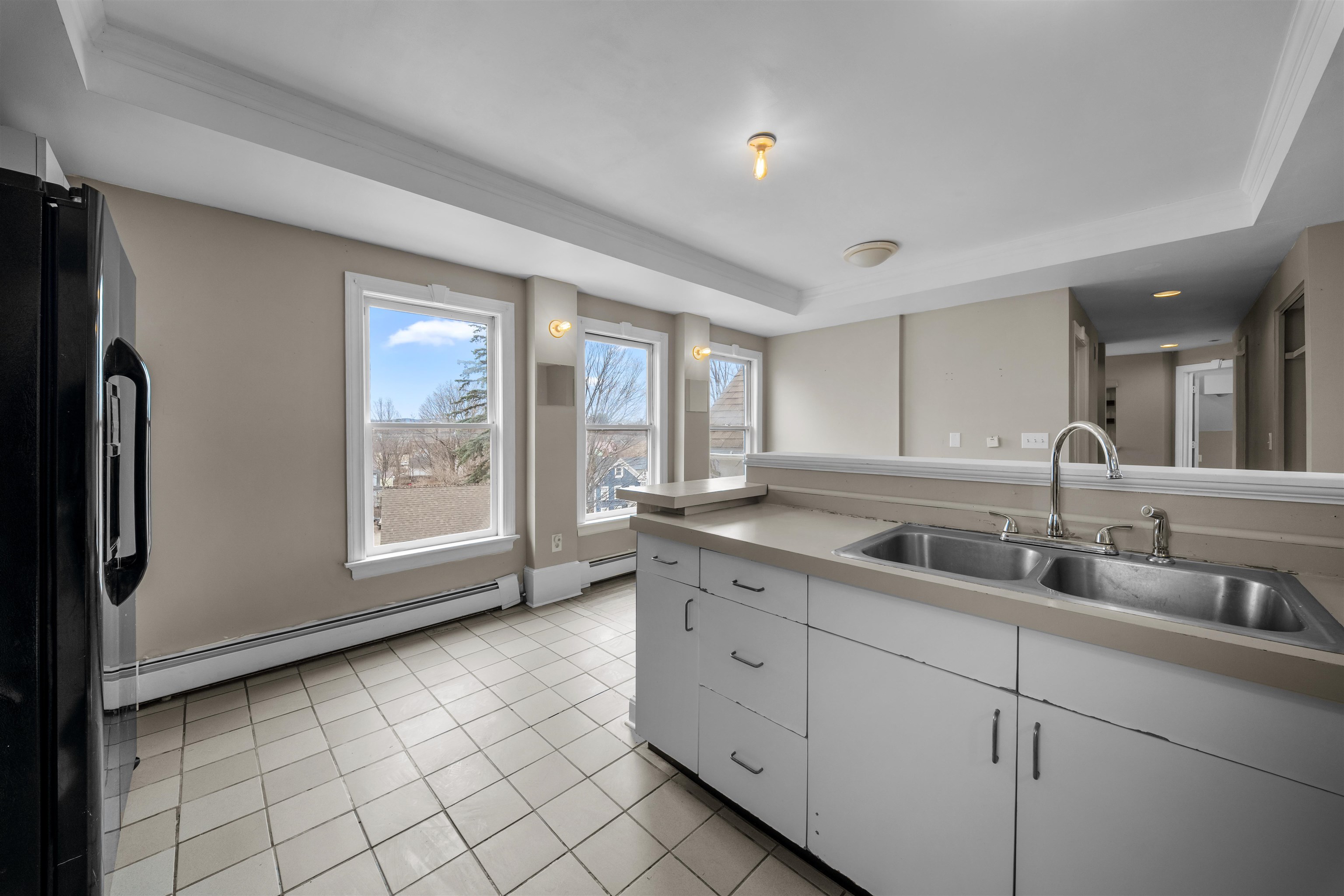 7 Elliott Street Laconia, NH 03246 - Photo 35 of 59