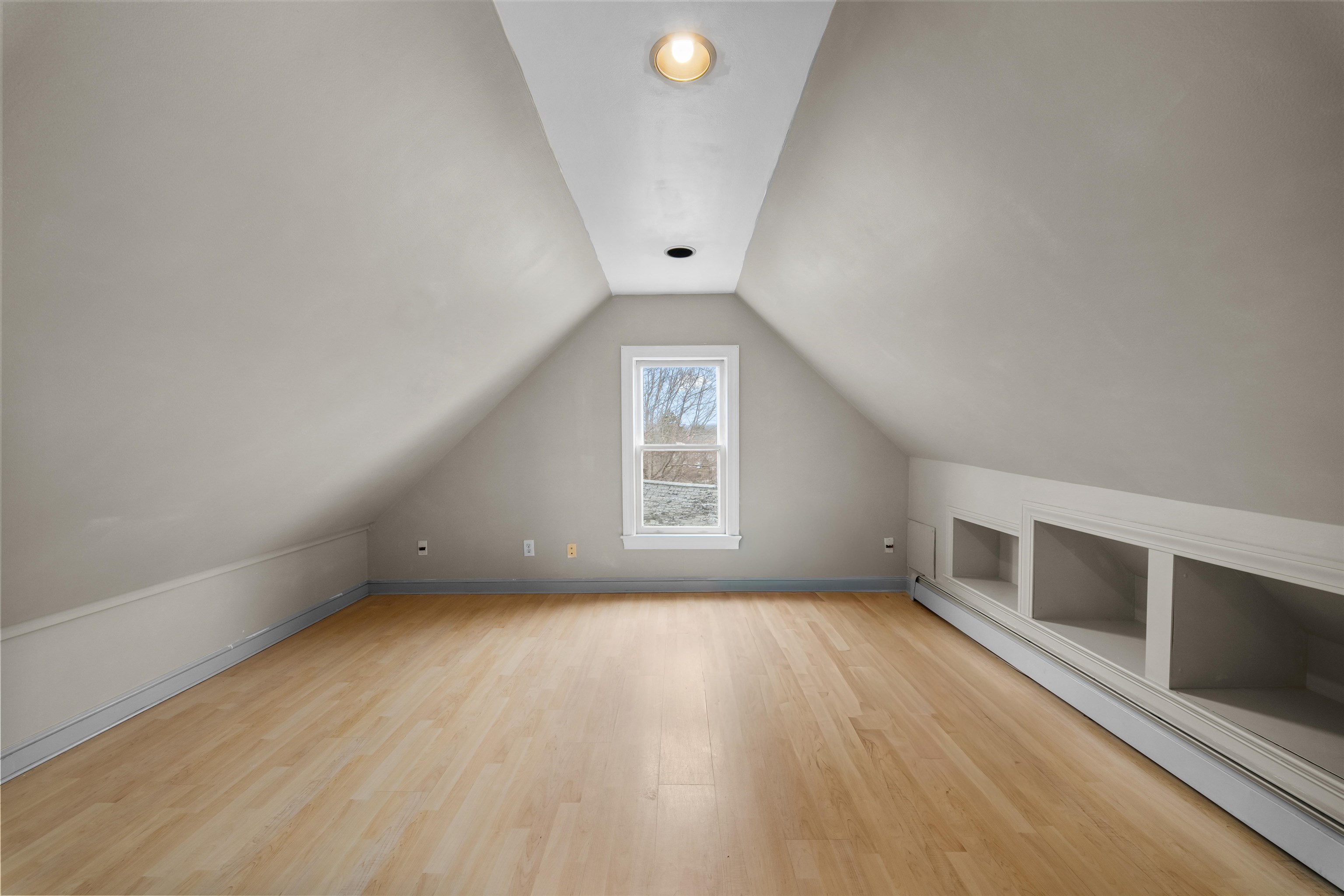 7 Elliott Street Laconia, NH 03246 - Photo 36 of 59