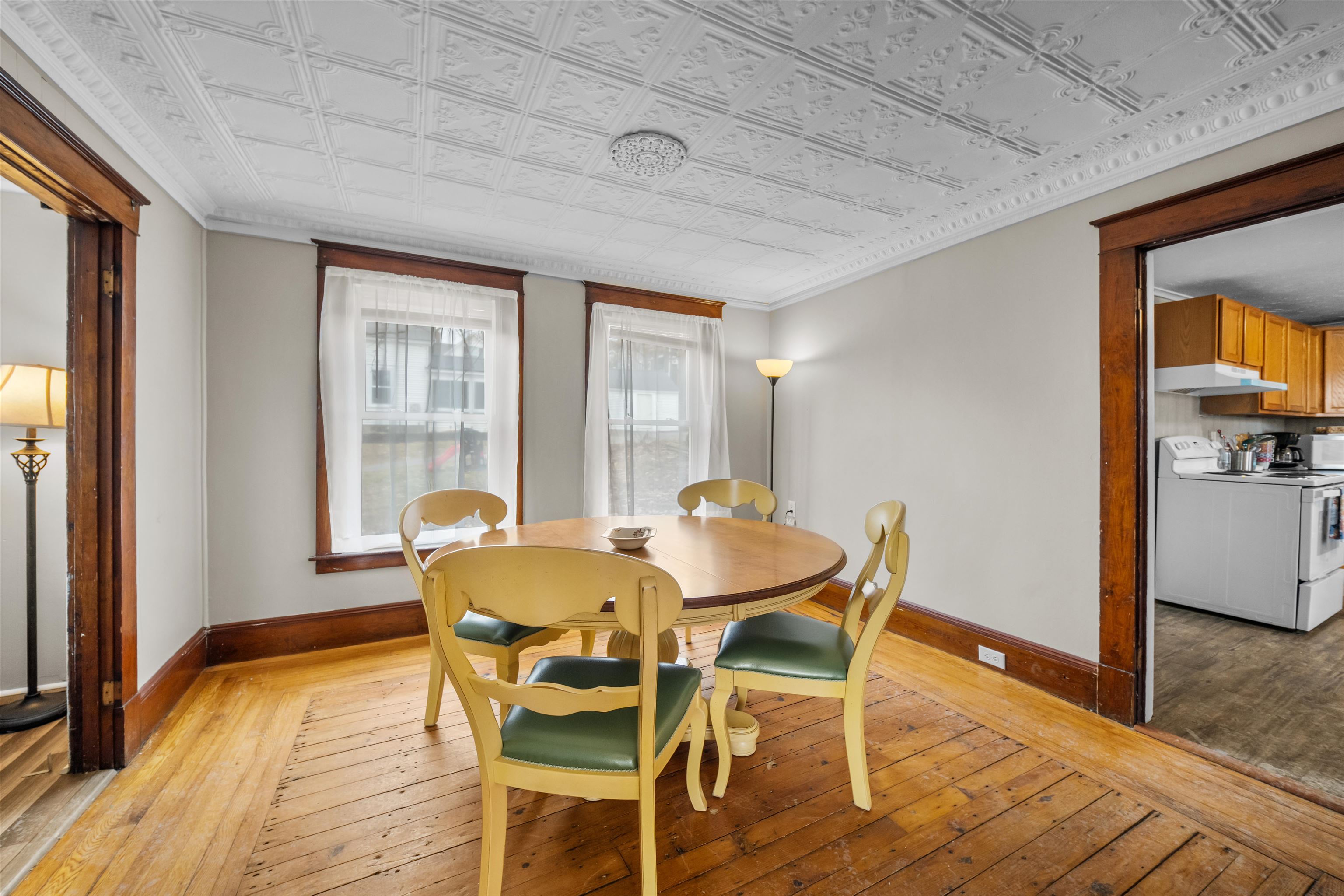 7 Elliott Street Laconia, NH 03246 - Photo 10 of 59