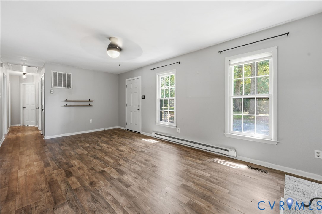 12716 South Chester Road Chester, VA 23831 - Photo 5 of 27