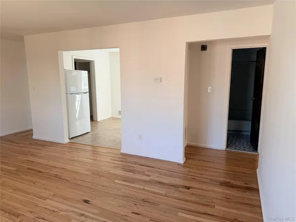 $2,700 | 86 McLoughlin Street, Unit D, Glen Cove, NY 11542