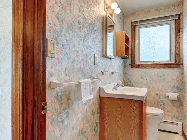 $300,000 | 1 Oxford Drive, Enfield, CT 06082