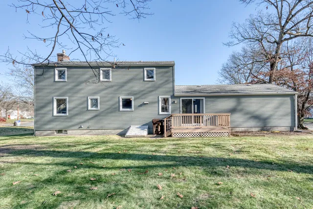 $300,000 | 1 Oxford Drive, Enfield, CT 06082