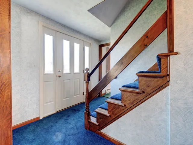 $300,000 | 1 Oxford Drive, Enfield, CT 06082