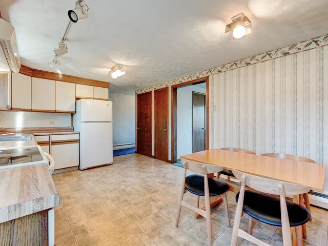 $300,000 | 1 Oxford Drive, Enfield, CT 06082