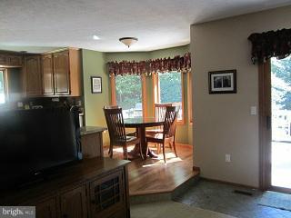9445 Howes Road Dunkirk, MD 20754 - Photo 25 of 30 Kitchen