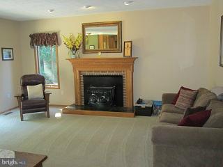 9445 Howes Road Dunkirk, MD 20754 - Photo 27 of 30 Family Room