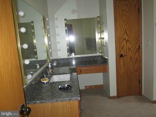 9445 Howes Road Dunkirk, MD 20754 - Photo 7 of 30 Bath (Master)