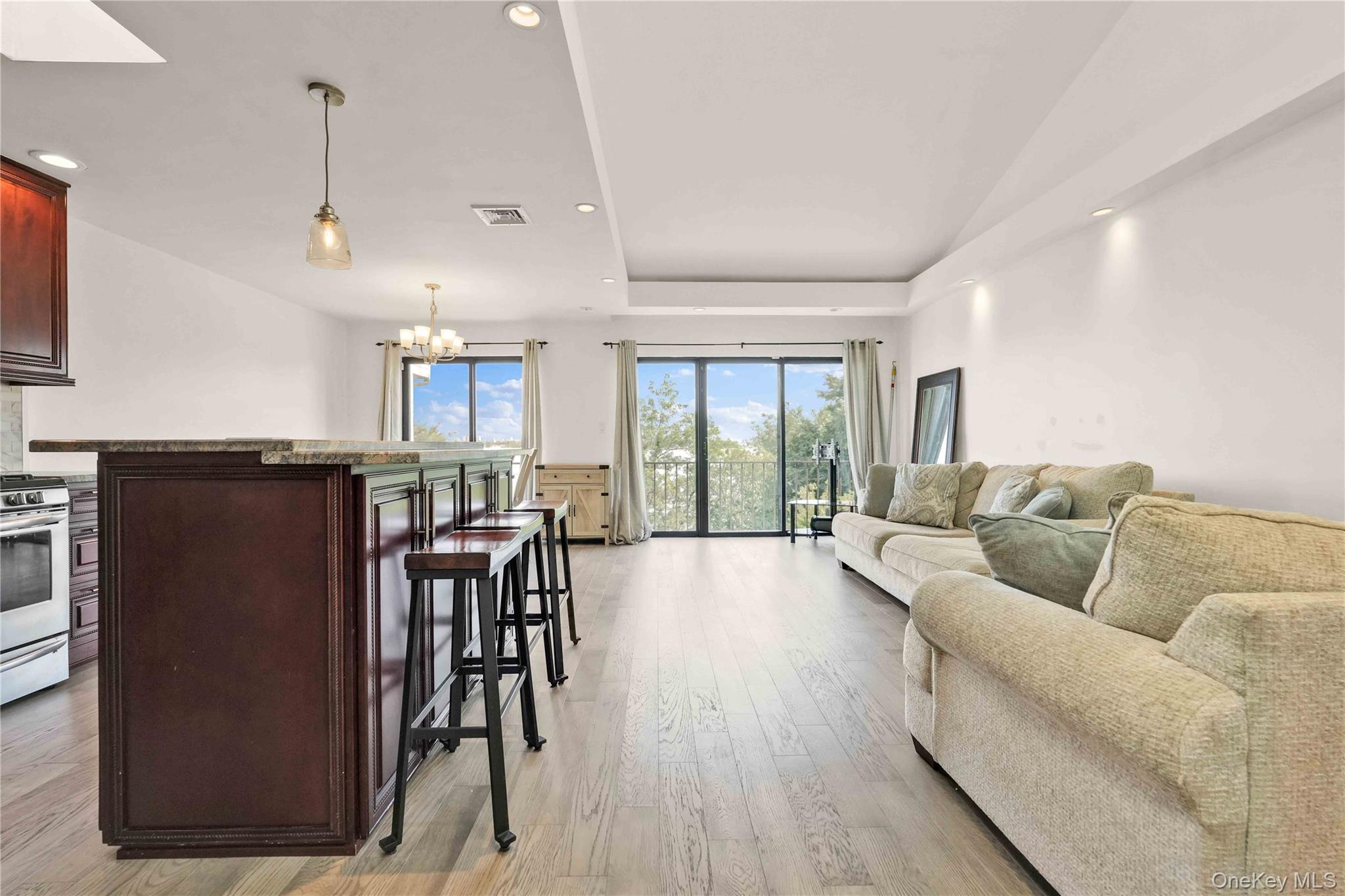 120-09 Riviera Court, Unit 10B Queens, NY 11356 - Photo 6 of 37
