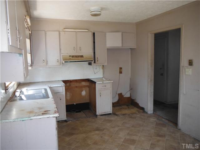 252 Providence Road Roxboro, NC 27573 - Photo 3 of 7