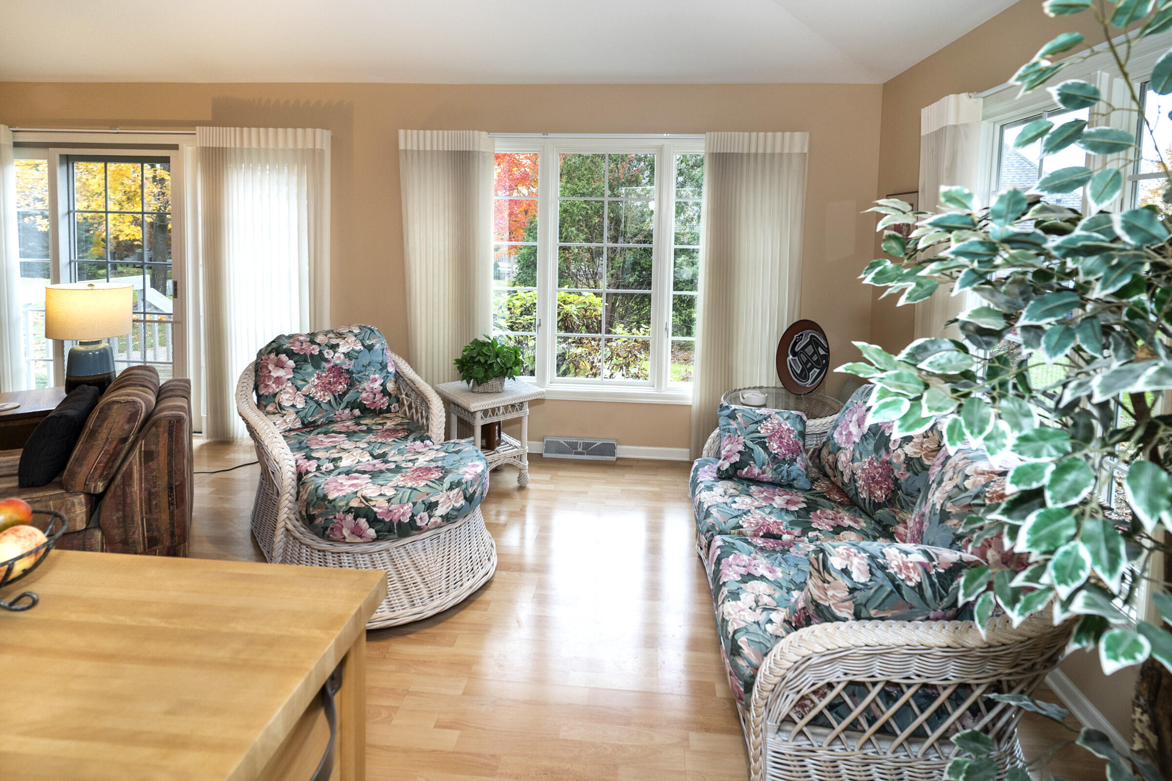 550 McPride Lane, Unit B Brookfield, WI 53045 - Photo 21 of 50 Sun Room