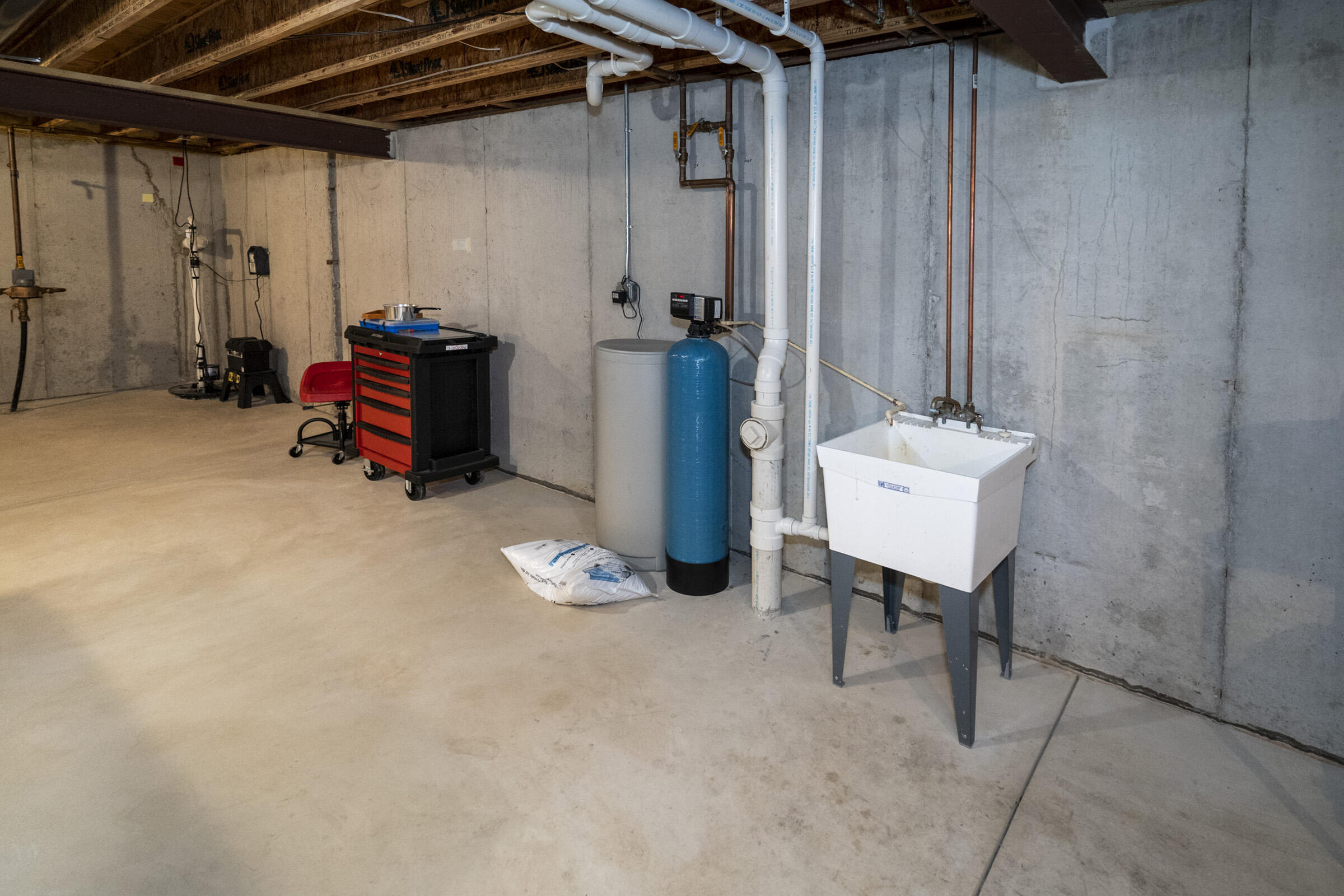 550 McPride Lane, Unit B Brookfield, WI 53045 - Photo 46 of 50 Soft Water & Wash Tub