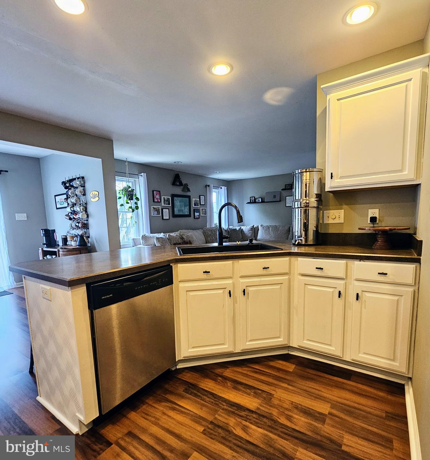 231 Deerfield Lane Lititz, PA 17543 - Photo 8 of 25 Gallery Image 8