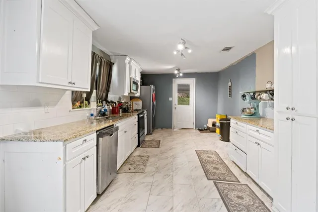 $149,900 | 307 Russell, Hughes Springs, TX 75656