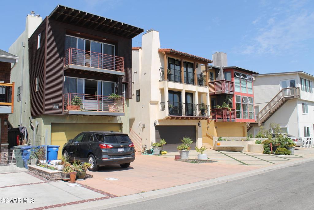 369 Cahuenga Drive Oxnard, CA 93035 - Photo 31 of 36 a view of a car parked in front of a building