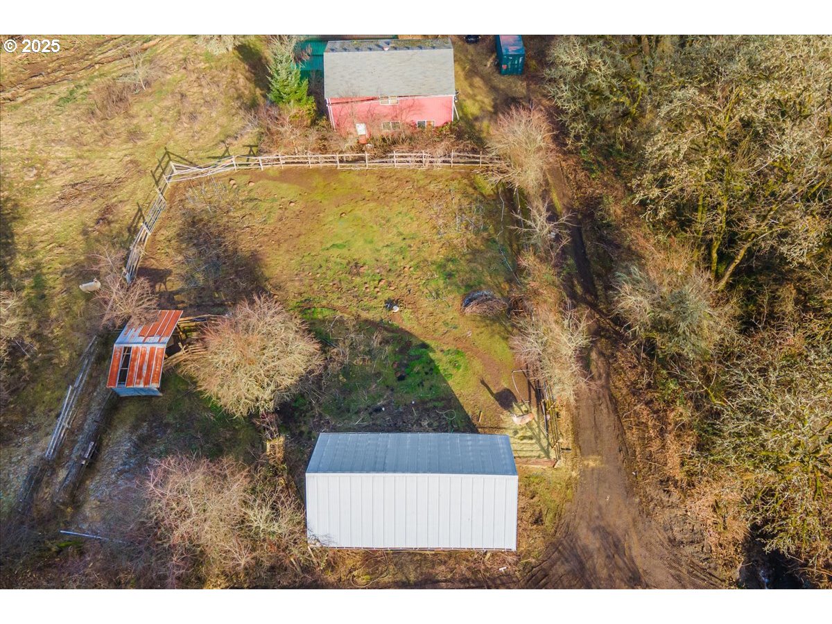 14250 Northwest Bear Road Yamhill, OR 97148 - Photo 7 of 42