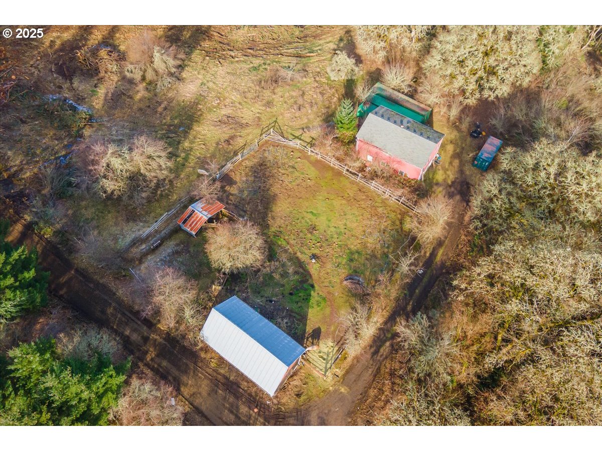 14250 Northwest Bear Road Yamhill, OR 97148 - Photo 8 of 42