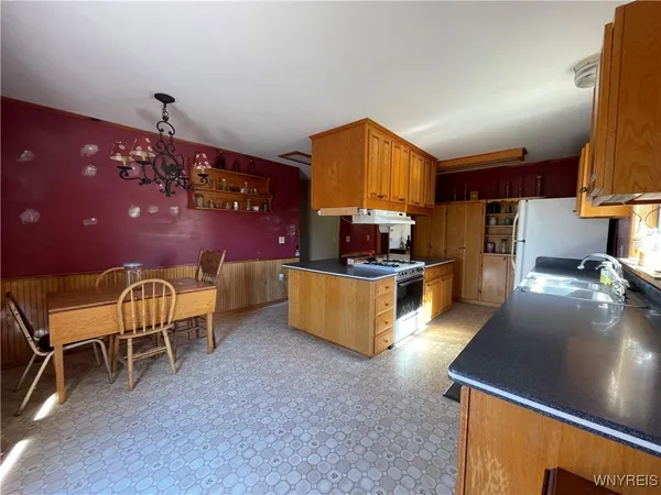 $189,900 | 9954 Vermont Hill Road, Holland, NY 14080
