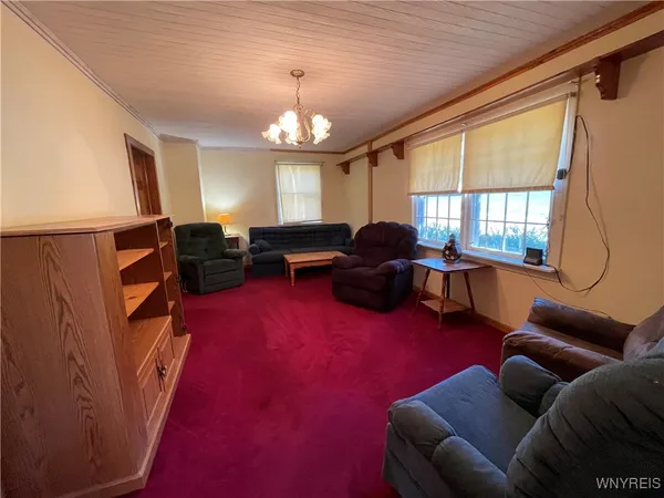 $189,900 | 9954 Vermont Hill Road, Holland, NY 14080