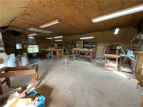 $189,900 | 9954 Vermont Hill Road, Holland, NY 14080